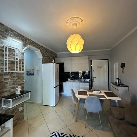 Sunset Apartments Lungomare Вльора Екстер'єр фото