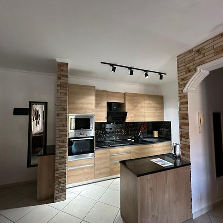 Sunset Apartments Lungomare Вльора Екстер'єр фото