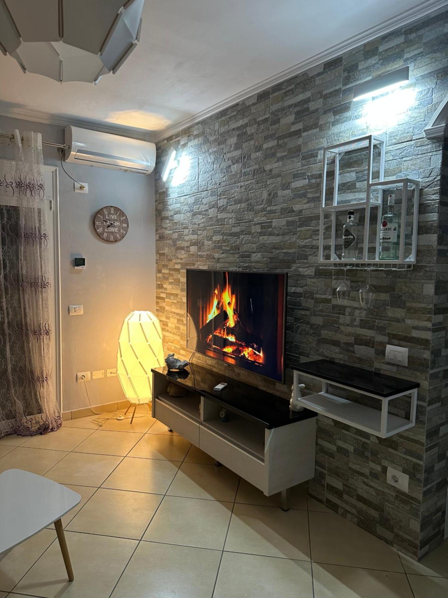 Sunset Apartments Lungomare Вльора Екстер'єр фото