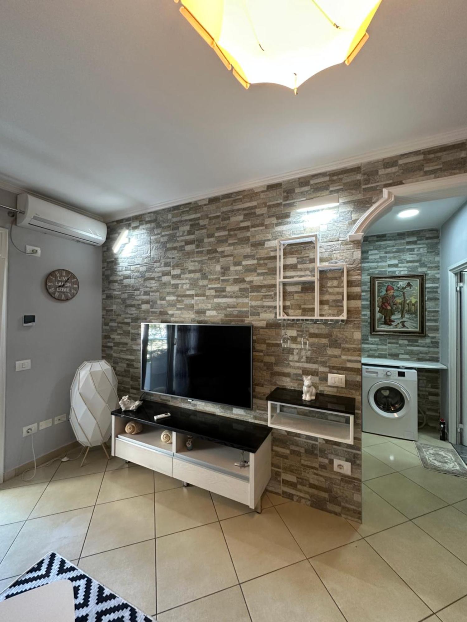 Sunset Apartments Lungomare Вльора Екстер'єр фото